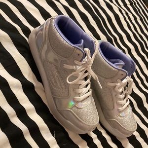 Women’s Sketchers light up sneakers
